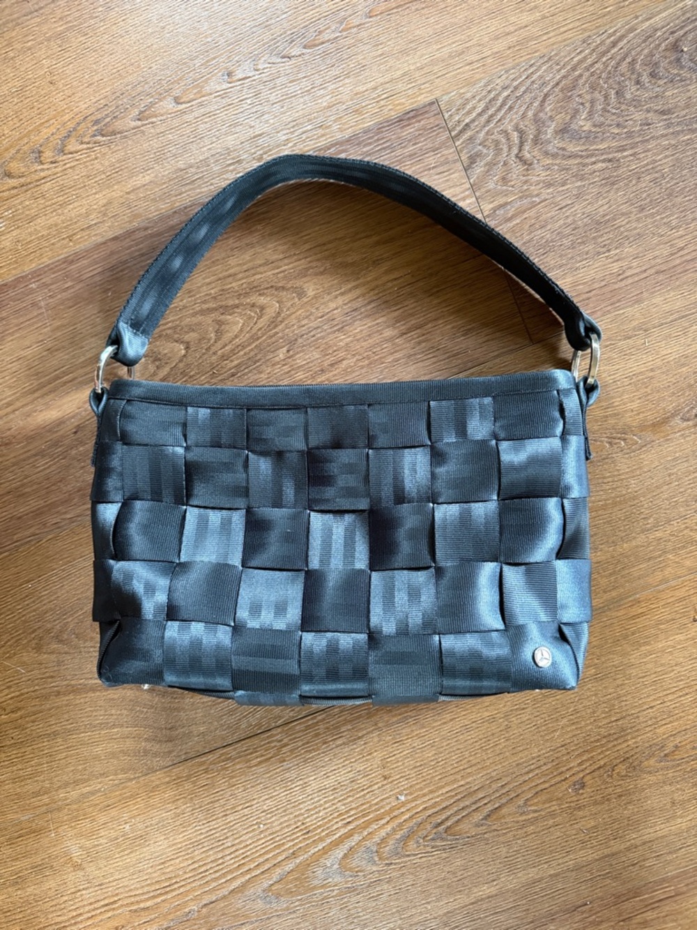Women’s Harvey’s Seatbelt shoulder bag purse Mercedes Binz excellent condition